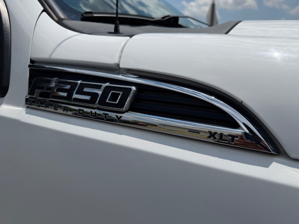 2015 Ford F-350 Super Duty XLT - Photo 8