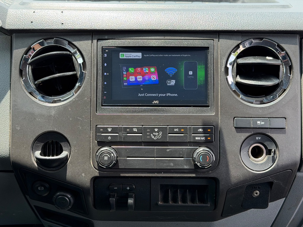 2015 Ford F-350 Super Duty XLT - Photo 20