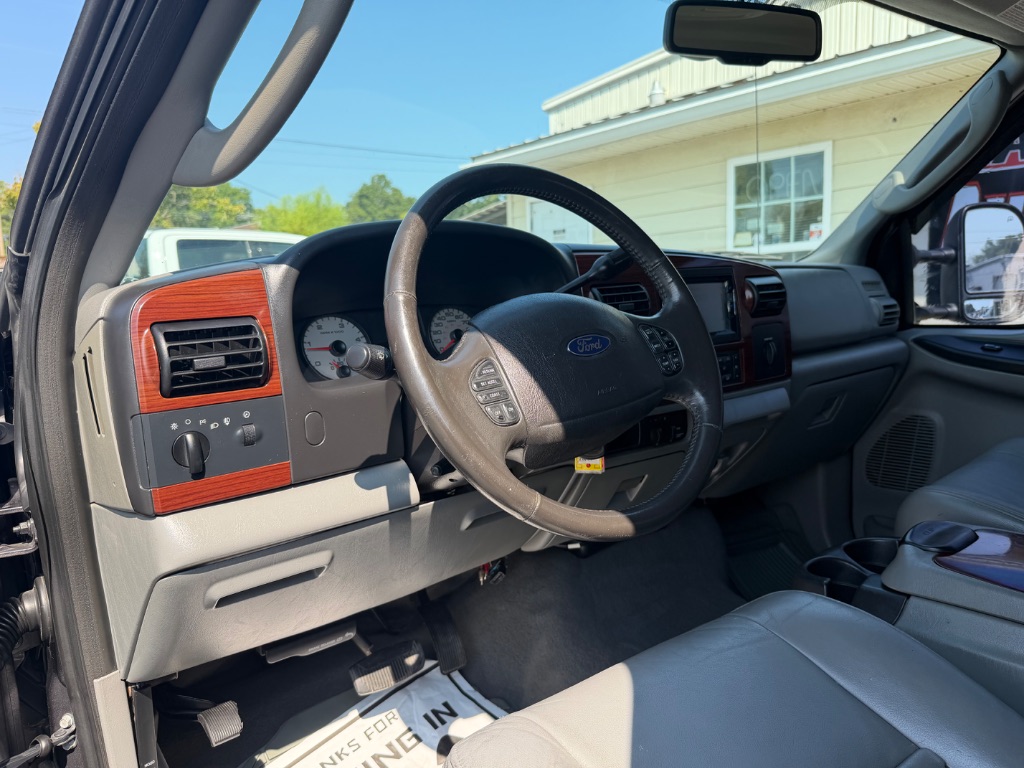 2006 Ford F-250 Super Duty Lariat - Photo 19