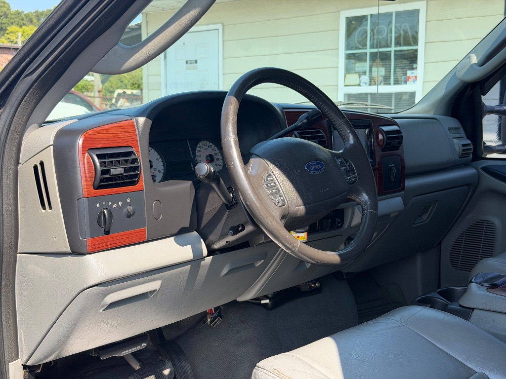 2006 Ford F-250 Super Duty Lariat - Photo 20