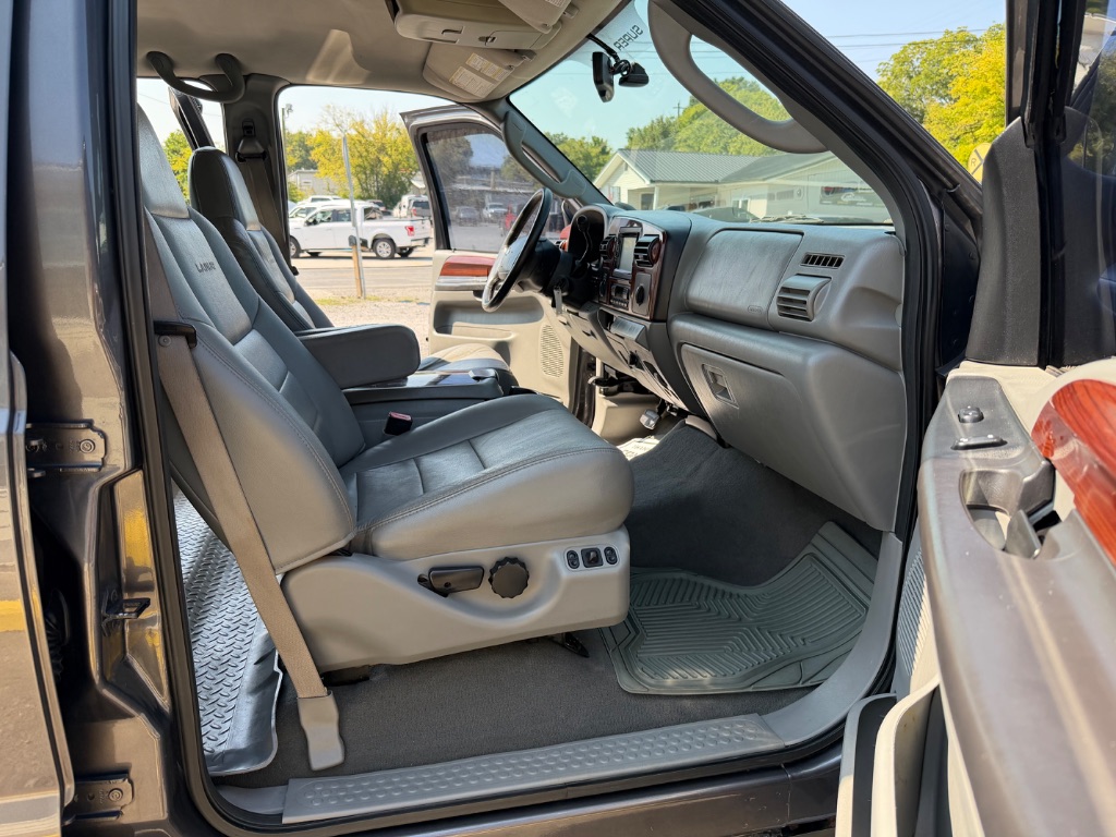 2006 Ford F-250 Super Duty Lariat - Photo 31
