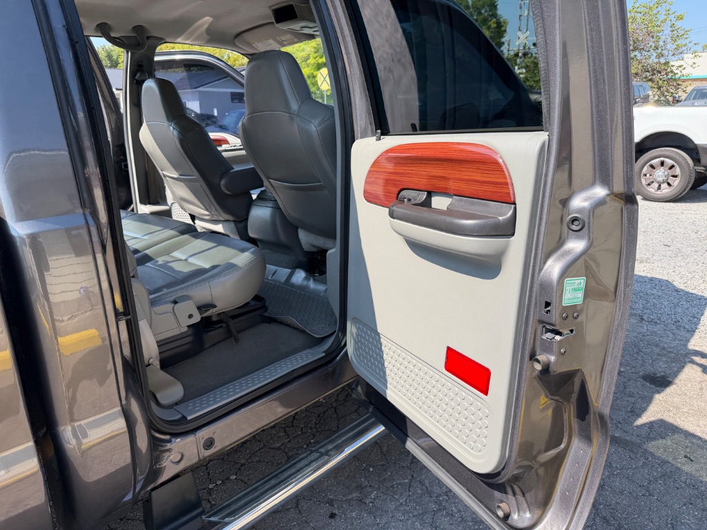 2006 Ford F-250 Super Duty Lariat - Photo 29