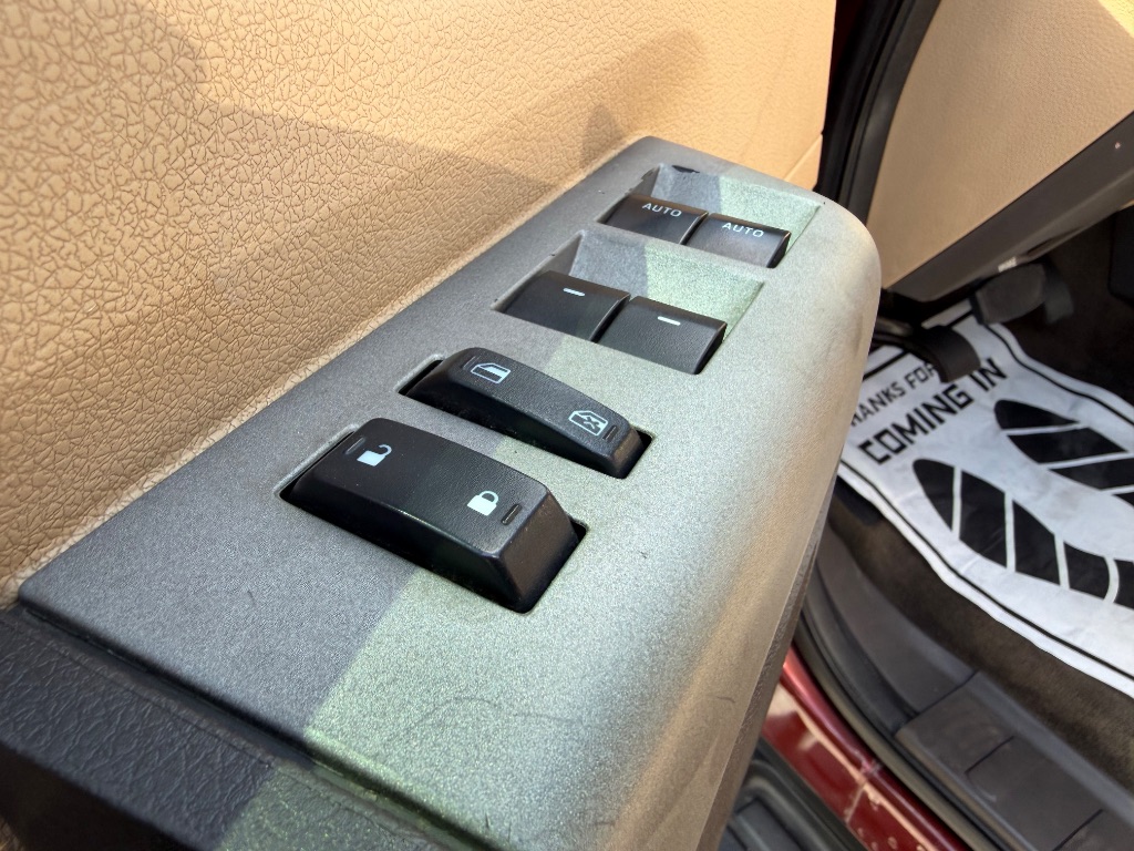 2015 Ford F-350 Super Duty XLT - Photo 19