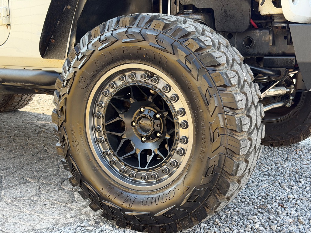 2012 Jeep Wrangler Unlimited Sport - Photo 21