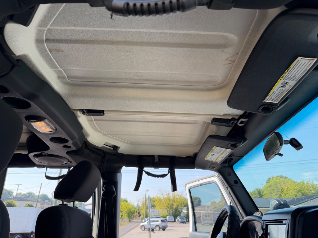 2012 Jeep Wrangler Unlimited Sport - Photo 19