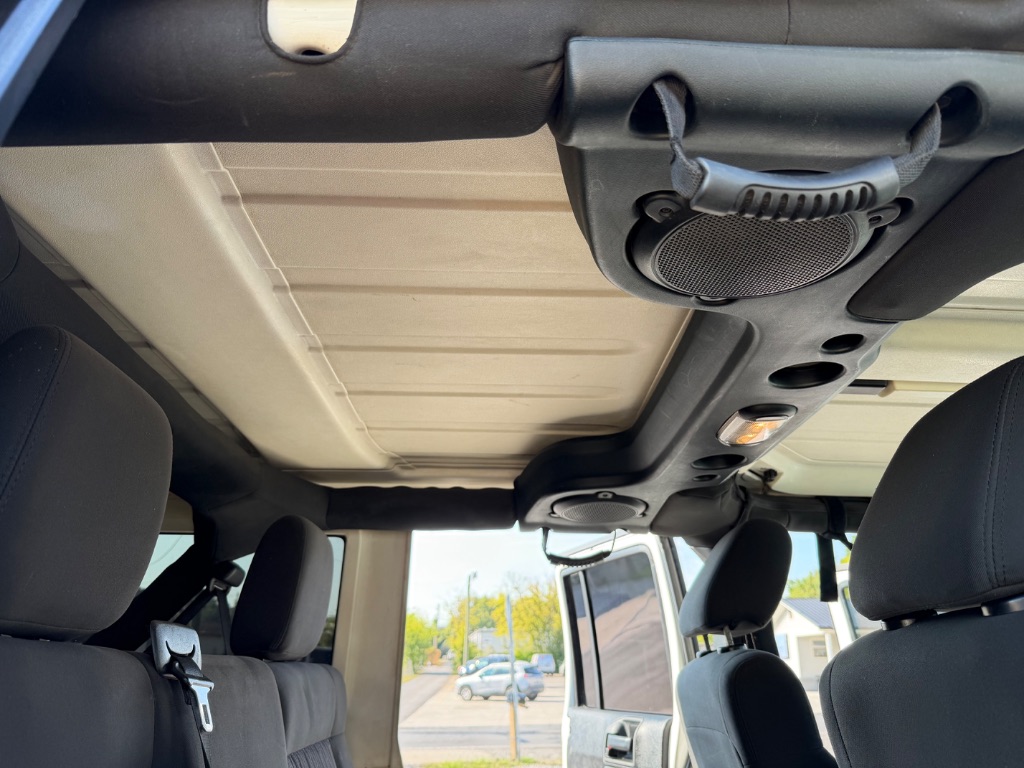2012 Jeep Wrangler Unlimited Sport - Photo 20