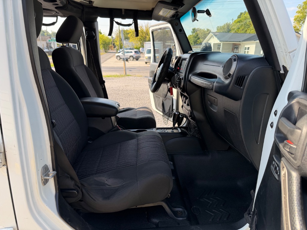 2012 Jeep Wrangler Unlimited Sport - Photo 15